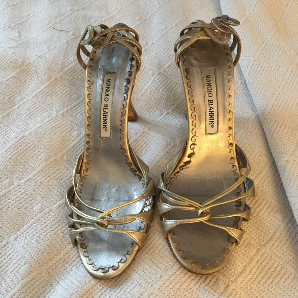 Manolo  Blahnik gold evening shoes